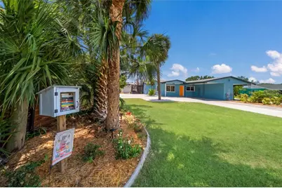 4512 99th Street W, Bradenton, FL 34210 - Photo 2
