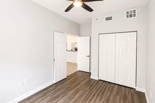 1064 N Tamiami Trl, Sarasota, FL 34236 - Photo 18
