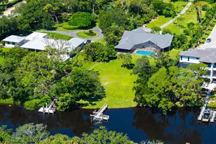 4935 Riverwood Ave, Sarasota, FL 34231 - Photo 2