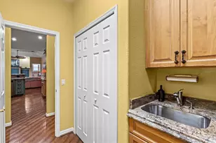4860 Cedar Oak Wy, Sarasota, FL 34233 - Photo 38