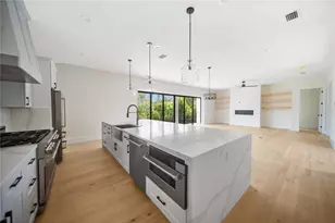 626 Buttonwood Dr, Longboat Key, FL 34228 - Photo 28