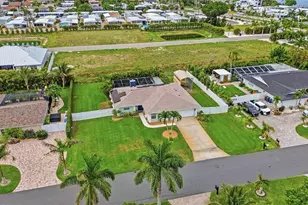 8003 19th Ave Dr W, Bradenton, FL 34209 - Photo 36