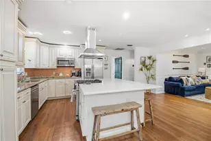 8003 19th Ave Dr W, Bradenton, FL 34209 - Photo 12