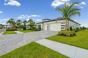 2629 Waterfront Cir, Sarasota, FL 34240 - Photo 6