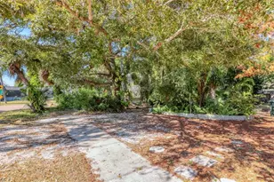2551 Wilkinson Rd, Sarasota, FL 34231 - Photo 52