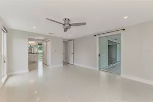 2920 Gulf Gate Dr, Sarasota, FL 34231 - Photo 28