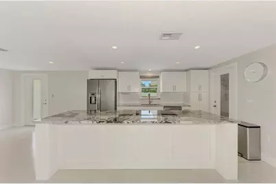 2920 Gulf Gate Drive, Sarasota, FL 34231 - Photo 18