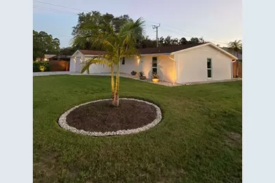 2920 Gulf Gate Drive, Sarasota, FL 34231 - Photo 4