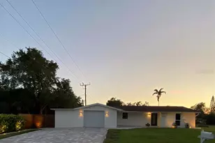 2920 Gulf Gate Dr, Sarasota, FL 34231 - Photo 2
