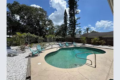 7511 1st Avenue W, Bradenton, FL 34209 - Photo 2
