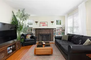 540 11th Ave, Saint Petersburg, FL 33701 - Photo 2