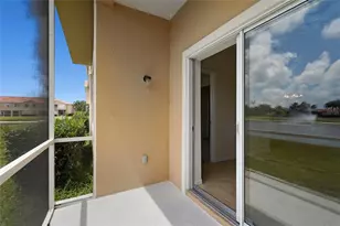 3576 Parkridge Cir, Sarasota, FL 34243 - Photo 10