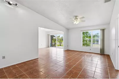 4004 42nd Avenue W, Bradenton, FL 34205 - Photo 4