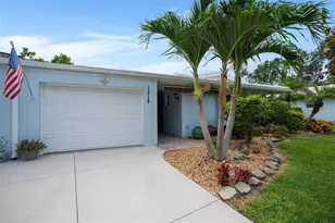 1315 Westport Ln, Sarasota, FL 34232 - Photo 2