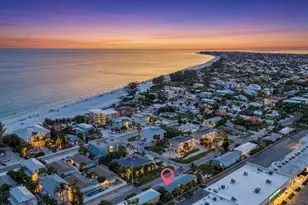 3303 6th Ave, Holmes Beach, FL 34217 - Photo 2