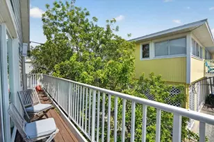 3303 6th Ave, Holmes Beach, FL 34217 - Photo 32