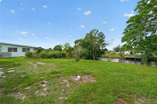 691 Sharon Cir, Port Charlotte, FL 33952 - Photo 32