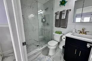 12000 W Bayshore Dr, Crystal River, FL 34429 - Photo 6