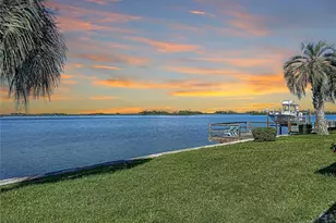 12000 W Bayshore Dr, Crystal River, FL 34429 - Photo 32