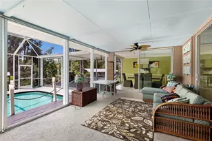 311 Magellan Dr, Sarasota, FL 34243 - Photo 26