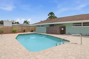 3612 S Lockwood Ridge Rd, Sarasota, FL 34239 - Photo 24