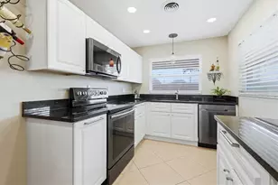 3612 S Lockwood Ridge Rd, Sarasota, FL 34239 - Photo 14