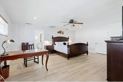 3612 S Lockwood Ridge Road, Sarasota, FL 34239 - Photo 28