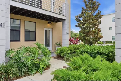 2551 11th Pl N, Saint Petersburg, FL 33713 - Photo 2