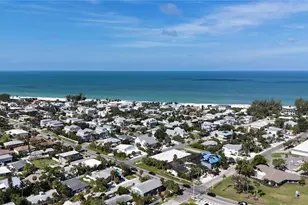 202 Peacock Ln, Holmes Beach, FL 34217 - Photo 52