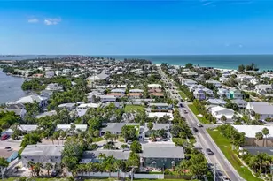 202 Peacock Ln, Holmes Beach, FL 34217 - Photo 42