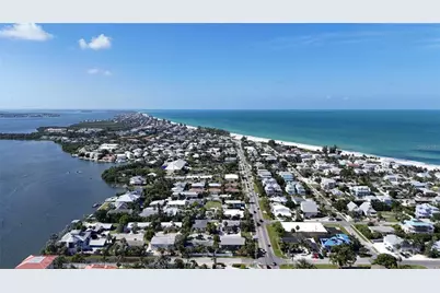 202 Peacock Lane #B, Holmes Beach, FL 34217 - Photo 54