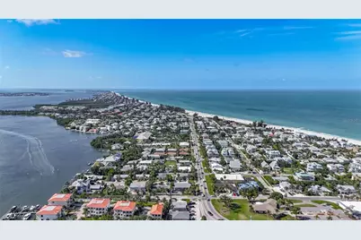 202 Peacock Lane #B, Holmes Beach, FL 34217 - Photo 50
