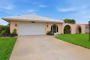 119 Van Dyck Dr, Nokomis, FL 34275 - Photo 2