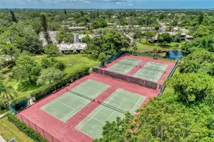 647 Woodlawn Dr, Bradenton, FL 34210 - Photo 32