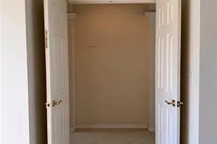 7103 Treymore Ct, Sarasota, FL 34243 - Photo 14