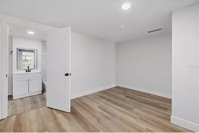 2818 Olympic Street, Sarasota, FL 34231 - Photo 12