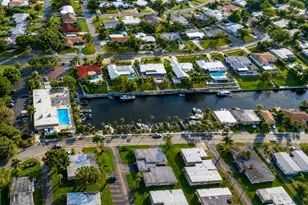 2731 Riverbluff Way, Sarasota, FL 34231 - Photo 4