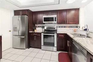 4136 Bowling Green Cir, Sarasota, FL 34233 - Photo 18