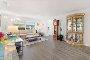 4136 Bowling Green Cir, Sarasota, FL 34233 - Photo 14