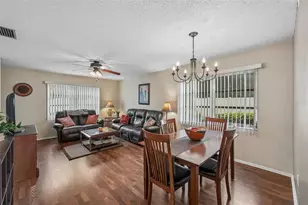 390 301 Blvd W, Bradenton, FL 34205 - Photo 6