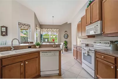 9215 63rd Court E, Parrish, FL 34219 - Photo 18
