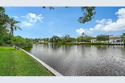 2103 Lusitania Drive, Sarasota, FL 34231 - Photo 4