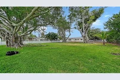 2103 Lusitania Drive, Sarasota, FL 34231 - Photo 40