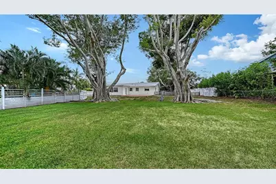 2103 Lusitania Drive, Sarasota, FL 34231 - Photo 40