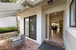 5370 Myrtle Wood Rd, Sarasota, FL 34235 - Photo 2
