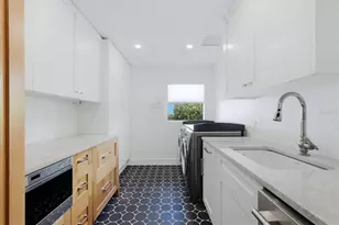 465 E Royal Flamingo Dr, Sarasota, FL 34236 - Photo 54