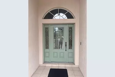 174 Grand Oak Circle, Venice, FL 34292 - Photo 2