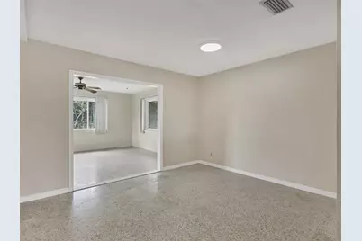 5605 9th Avenue Drive W, Bradenton, FL 34209 - Photo 6