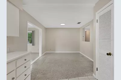 5605 9th Avenue Drive W, Bradenton, FL 34209 - Photo 10