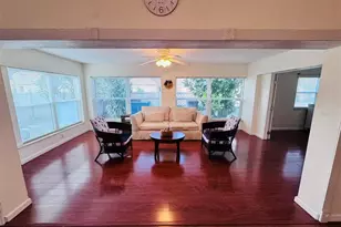 3605 57th Ave Dr W, Bradenton, FL 34210 - Photo 10